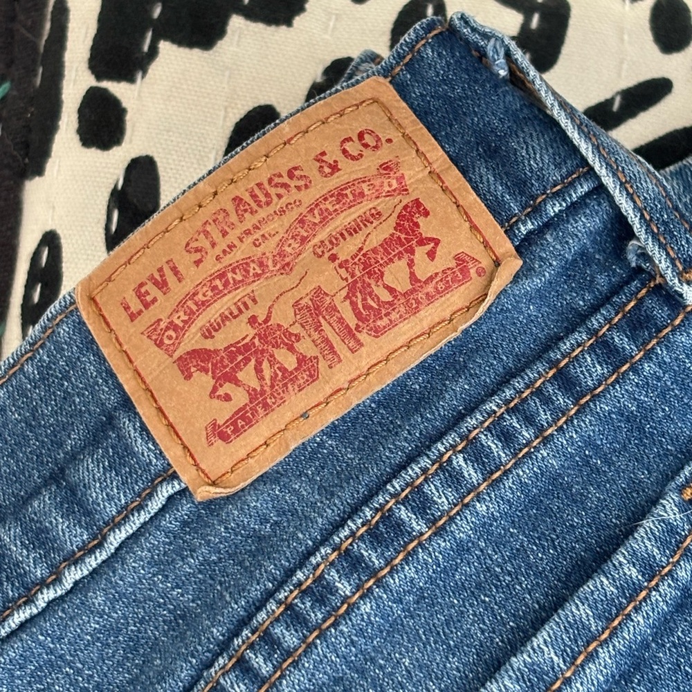 Vintage Levi's 415 Jeans boyfriend fit relaxed bootcut EUC Y2K Size 30